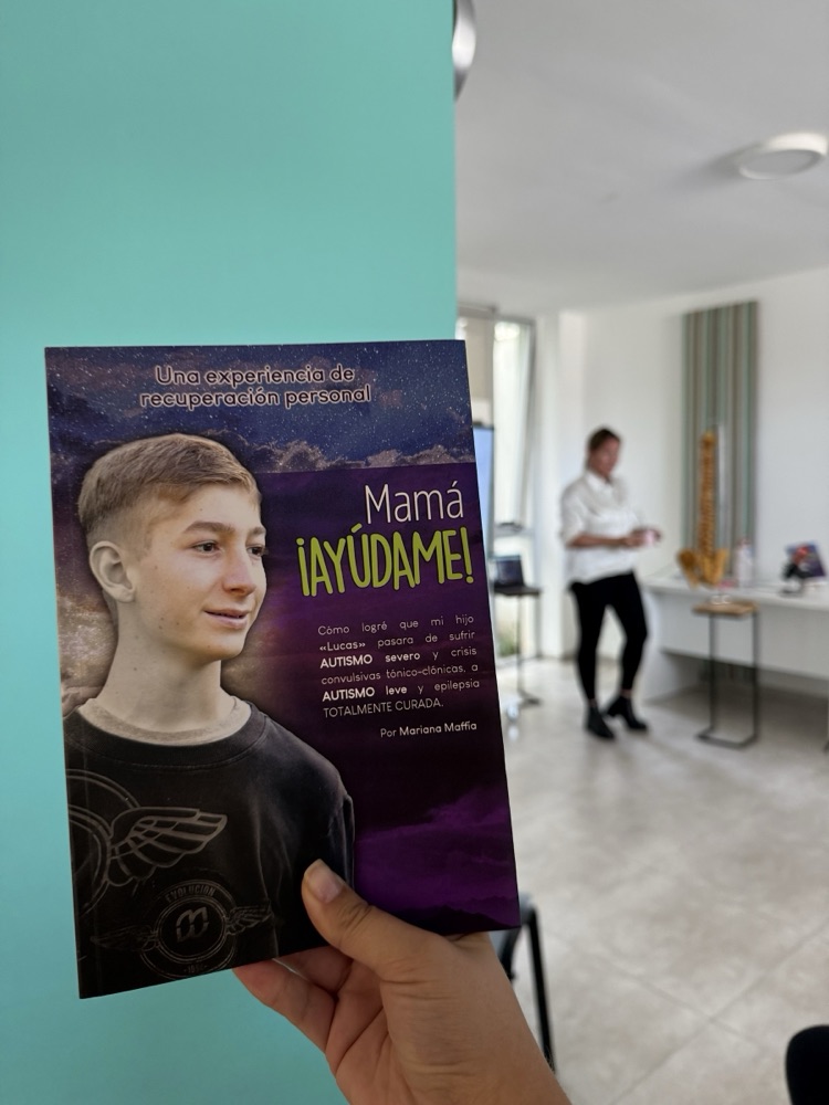 Libro «Mamá, ¡Ayúdame!» de Mariana Maffía